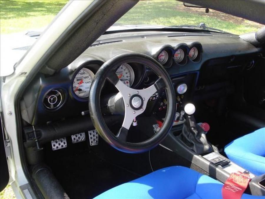  Datsun 240Z Primadonna 1971 года  (фото 8 из 21)